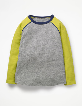 Raglan T-shirt
