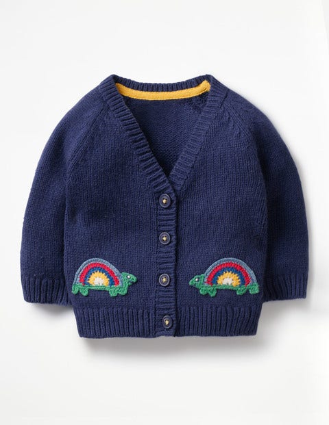 Cardigan mit Häkelcharakteren - Strahlendes Blau, Regenbogen, Schildkröte Cardigan mit Häkelcharakteren - Strahlendes Blau, Regenbogen, Schildkröte
