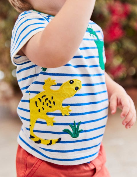 Pocket Friends T-Shirt - Ivory/Skipper Blue Geckos Pocket Friends T-Shirt - Ivory/Skipper Blue Geckos