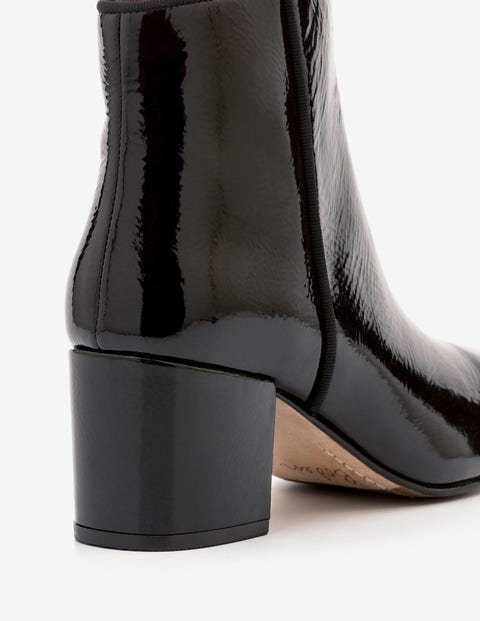 Tredegar Ankle Boots - Black Tredegar Ankle Boots - Black