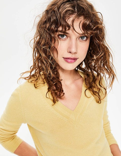 Cashmere Relaxed V-Neck Jumper - Buttercup Cashmere Relaxed V-Neck Jumper - Buttercup