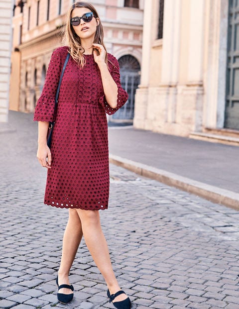 Scallop Broderie Dress - Wine Scallop Broderie Dress - Wine