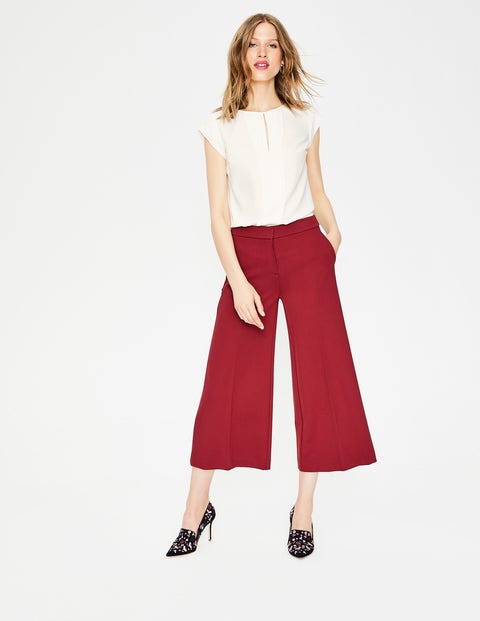 Pleat Front Top - Ivory Pleat Front Top - Ivory