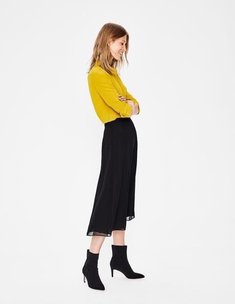Serena Midi Skirt - Black Serena Midi Skirt - Black