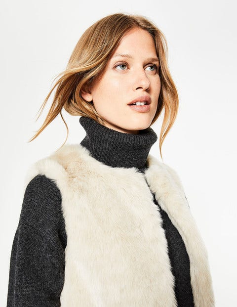 fur vest