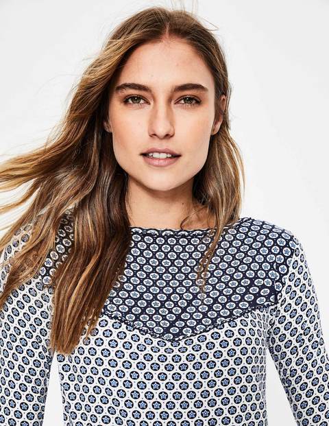 Natasha Jersey Top - Cabin Star Stamp Natasha Jersey Top - Cabin Star Stamp
