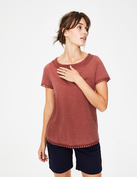 Thelma Jersey T-Shirt - Rouge Thelma Jersey T-Shirt - Rouge