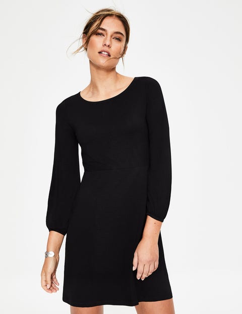 black tunic dress with sleeves