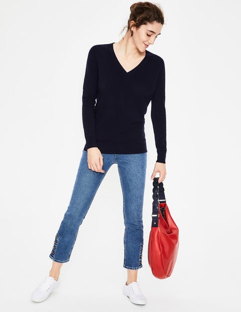 Cashmere Relaxed V-Neck Jumper - Navy Cashmere Relaxed V-Neck Jumper - Navy