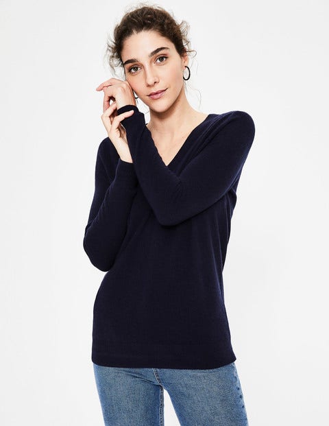Cashmere Relaxed V-Neck Jumper - Navy Cashmere Relaxed V-Neck Jumper - Navy