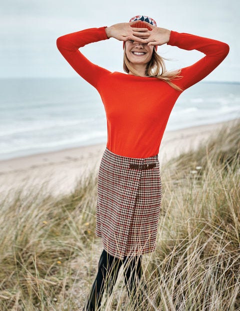 Faye Tweed Kilt - Fawn and Red Windowpane Faye Tweed Kilt - Fawn and Red Windowpane