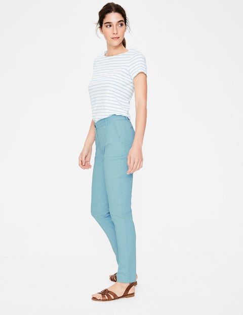 Helena Chinohose - Fischreiherblau Helena Chinohose - Fischreiherblau