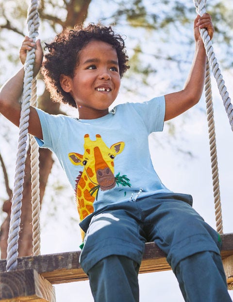 Big Animal Appliqué T-Shirt - Light Sky Blue Giraffe Big Animal Appliqué T-Shirt - Light Sky Blue Giraffe