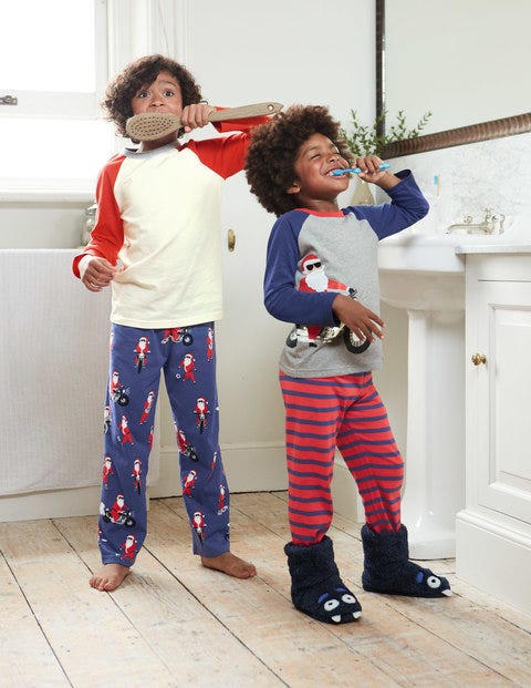 Deux Pyjamas Festifs - Père Noël bleu tribord Deux Pyjamas Festifs - Père Noël bleu tribord