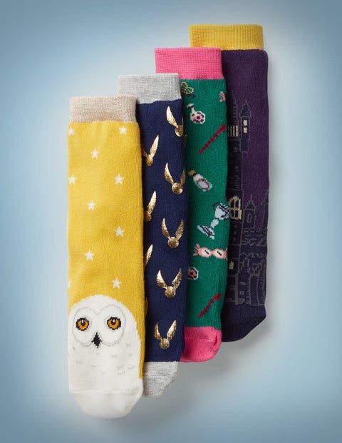 4 Paires De Chaussettes Harry Potter - Motif sorcellerie 4 Paires De Chaussettes Harry Potter - Motif sorcellerie