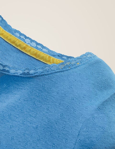 Superweiches Pointelle-T-Shirt - Elisabethanisches Blau Superweiches Pointelle-T-Shirt - Elisabethanisches Blau