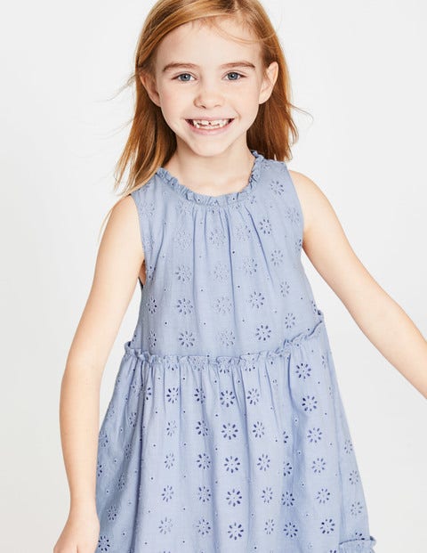 Gestuftes Midikleid Mit Stickerei - Glockenblumenblau Gestuftes Midikleid Mit Stickerei - Glockenblumenblau