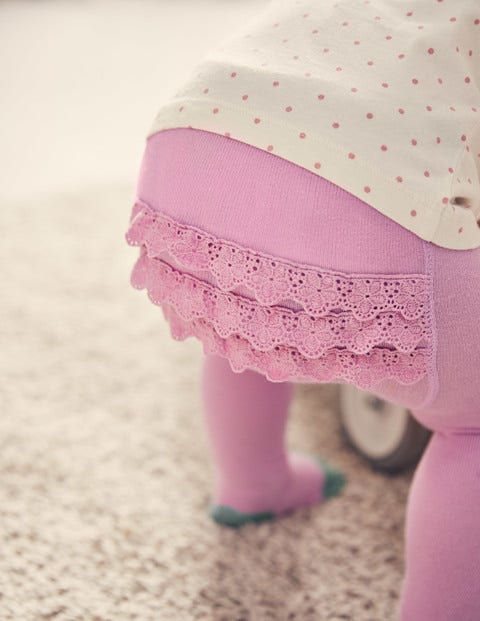 Strumpfhose Mit Rüschen - Ritterspornlila Strumpfhose Mit Rüschen - Ritterspornlila