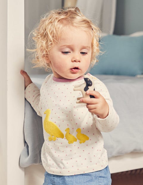 Farmyard Bouclé T-Shirt - Almond Blossom Pin Spot Duck Farmyard Bouclé T-Shirt - Almond Blossom Pin Spot Duck