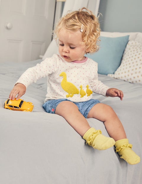 Farmyard Bouclé T-Shirt - Almond Blossom Pin Spot Duck Farmyard Bouclé T-Shirt - Almond Blossom Pin Spot Duck