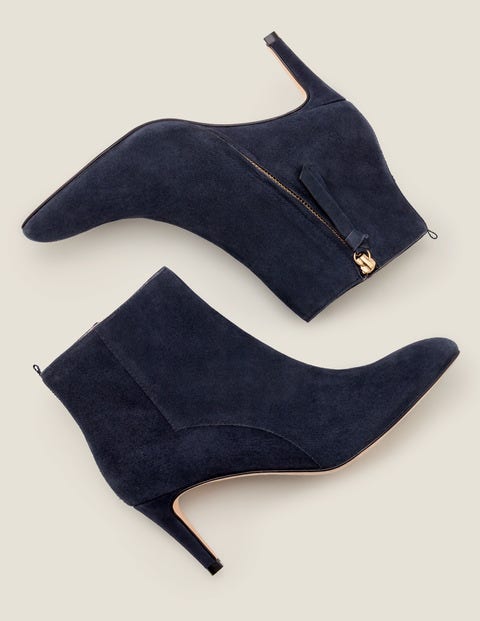 boden navy boots