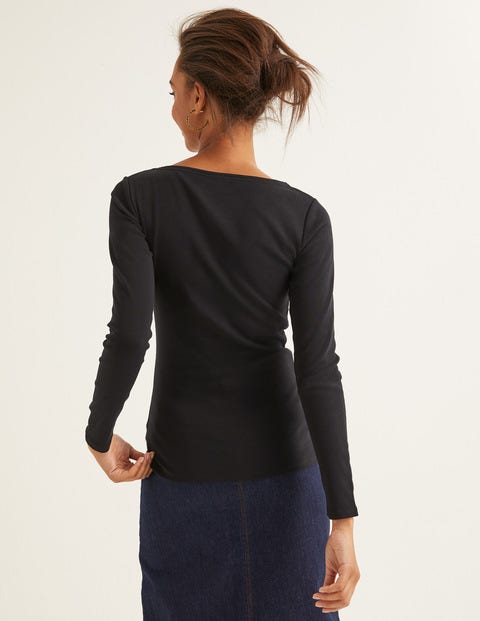 Essential Boatneck - Black Essential Boatneck - Black