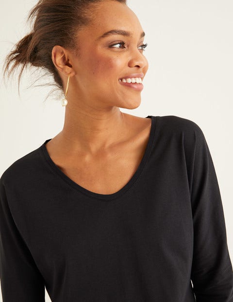 Supersoft Relaxed Voop Tee - Black Supersoft Relaxed Voop Tee - Black