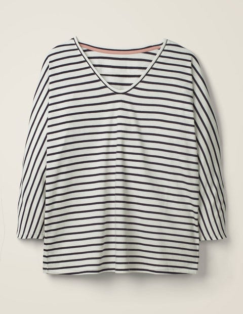 Superweiches T-Shirt mit abgerundetem V-Ausschnitt - Naturweiß/Navy Superweiches T-Shirt mit abgerundetem V-Ausschnitt - Naturweiß/Navy