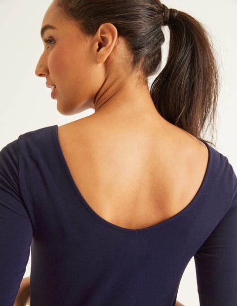 Doppellagiges Top Mit Rückseitigem V-Ausschnitt - Navy Doppellagiges Top Mit Rückseitigem V-Ausschnitt - Navy