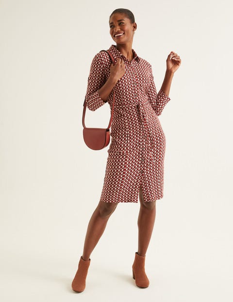 Tara Hemdblusenkleid Aus Jersey - Kastanienbraun, Geometrisches Blütenmuster Tara Hemdblusenkleid Aus Jersey - Kastanienbraun, Geometrisches Blütenmuster
