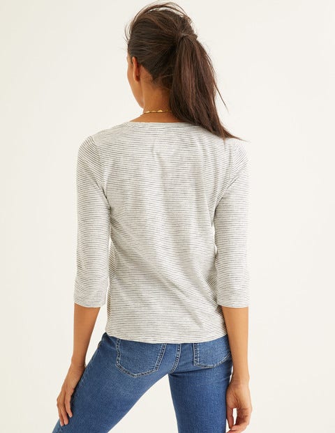 The Cotton Notch Tee - Ivory/Navy The Cotton Notch Tee - Ivory/Navy