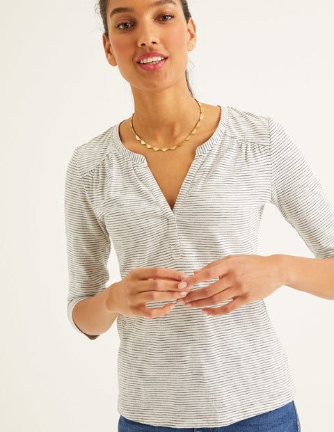 The Cotton Notch Tee - Ivory/Navy The Cotton Notch Tee - Ivory/Navy