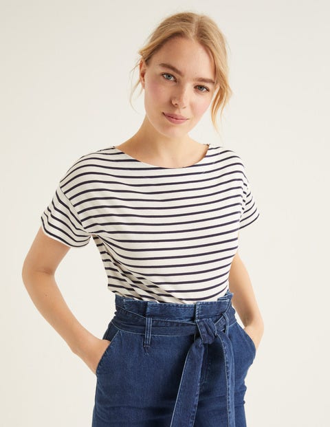 Superweiches Shirt mit U-Boot-Ausschnitt - Naturweiß/Navy Superweiches Shirt mit U-Boot-Ausschnitt - Naturweiß/Navy