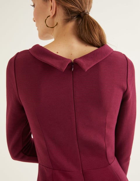 Violet Ottoman-Kleid - Rubinrot Violet Ottoman-Kleid - Rubinrot