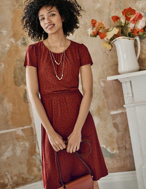 Evangeline Jerseykleid - Kastanienbraun, Kleine Blüten Evangeline Jerseykleid - Kastanienbraun, Kleine Blüten