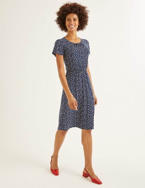 Robe Evangeline en jersey - Bleu marine, motif Ditsy Petal Robe Evangeline en jersey - Bleu marine, motif Ditsy Petal