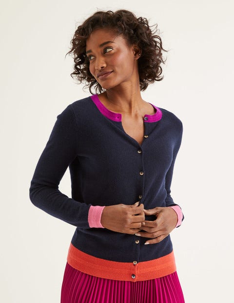 Kaschmircardigan mit Rundhalsausschnitt - Navy/Bunt, Blockfarben Kaschmircardigan mit Rundhalsausschnitt - Navy/Bunt, Blockfarben