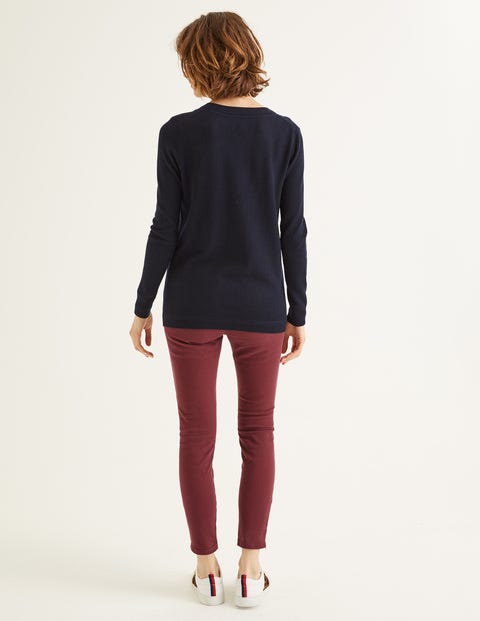 Lässiger Kaschmirpullover mit V-Ausschnitt - Navy Lässiger Kaschmirpullover mit V-Ausschnitt - Navy