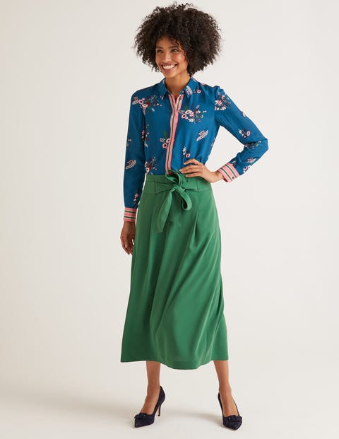 The Silk Shirt - Country Posy The Silk Shirt - Country Posy