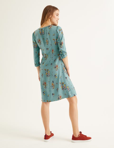 Eliza Kleid - Mittelblau, Blumenmuster Eliza Kleid - Mittelblau, Blumenmuster