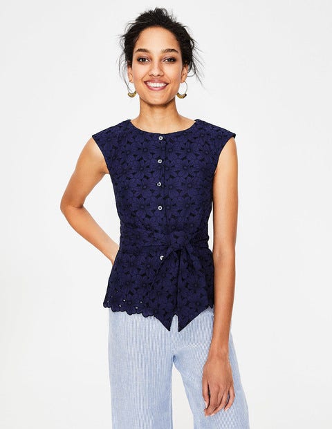Claudette Oberteil Mit Lochstickerei - Navy Claudette Oberteil Mit Lochstickerei - Navy
