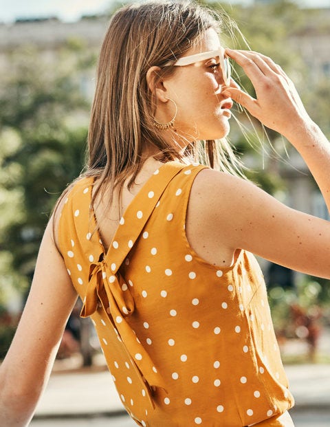 Top Adriana - Jaune ocre, Pois éparpillés Top Adriana - Jaune ocre, Pois éparpillés