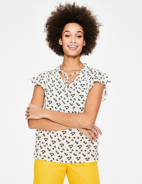 Angelica Top - Ivory Daisy Cloud Angelica Top - Ivory Daisy Cloud