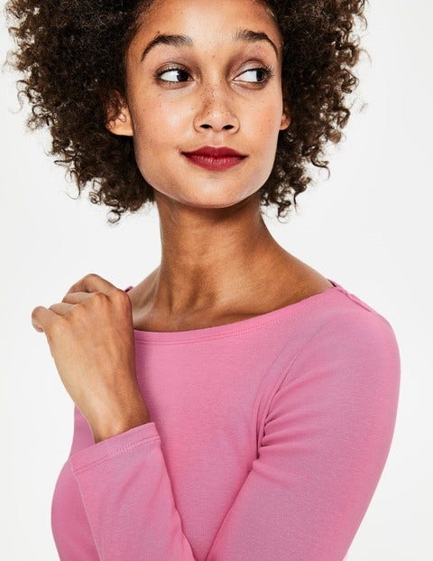 Essential Boatneck - Candy Stick Essential Boatneck - Candy Stick