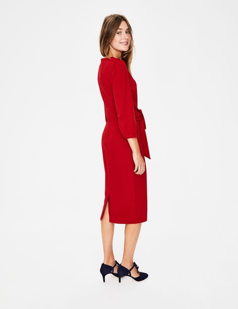 Robe Josephine En Point De Rome - Poinsettia Robe Josephine En Point De Rome - Poinsettia