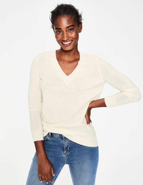 Cashmere Relaxed V-Neck Jumper - Ivory Cashmere Relaxed V-Neck Jumper - Ivory