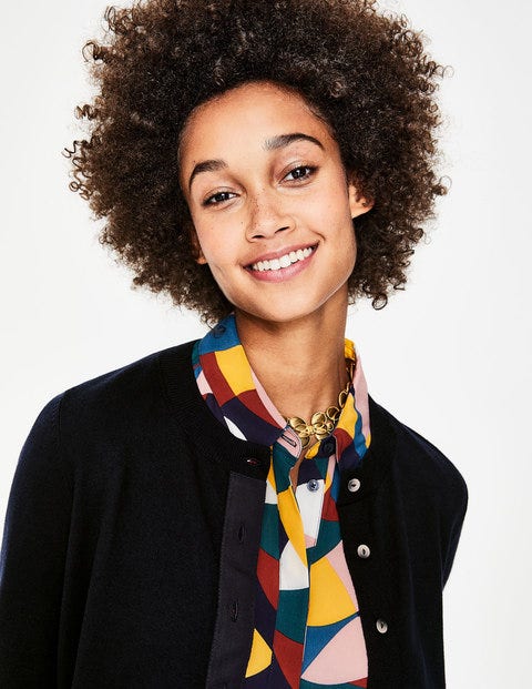 Amelia Kurzer Cardigan - Schwarz Amelia Kurzer Cardigan - Schwarz