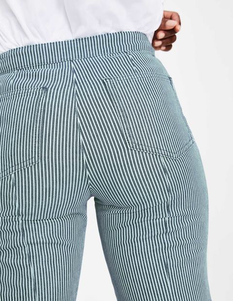 Die Helston Matrosenjeans - Naturweiß und Navy, Feine Streifen Die Helston Matrosenjeans - Naturweiß und Navy, Feine Streifen