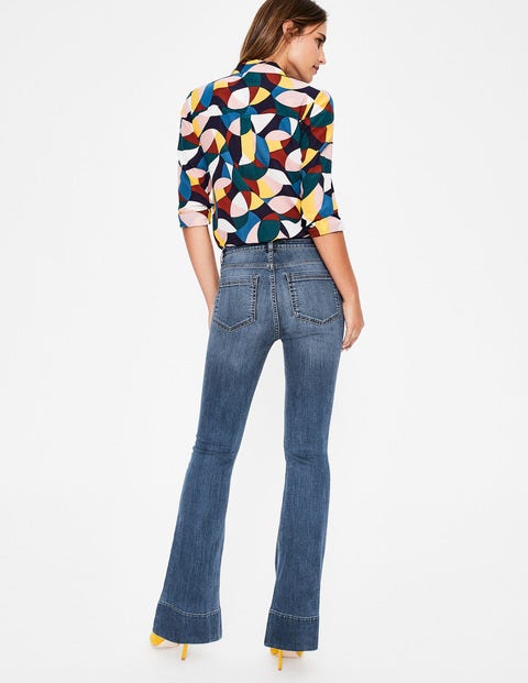 The Heswall Flared Jeans - Mid Vintage The Heswall Flared Jeans - Mid Vintage