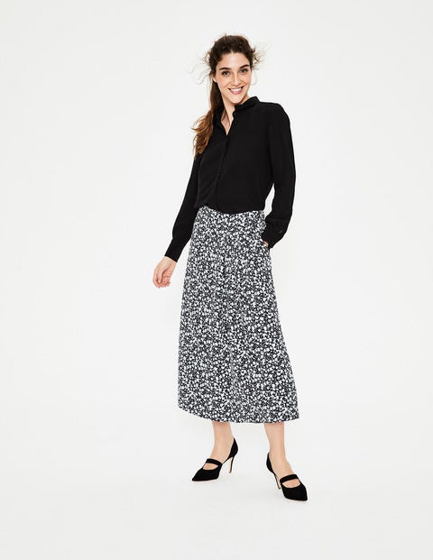 midi skirt unflattering